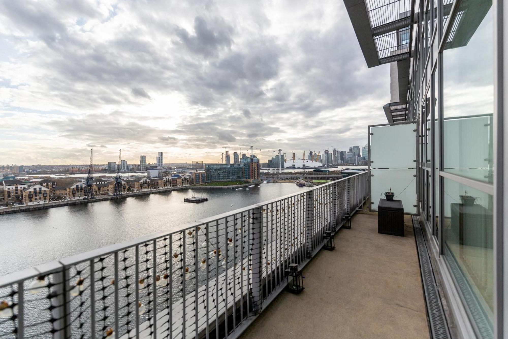 Premium Apartments By Excel London Exteriör bild