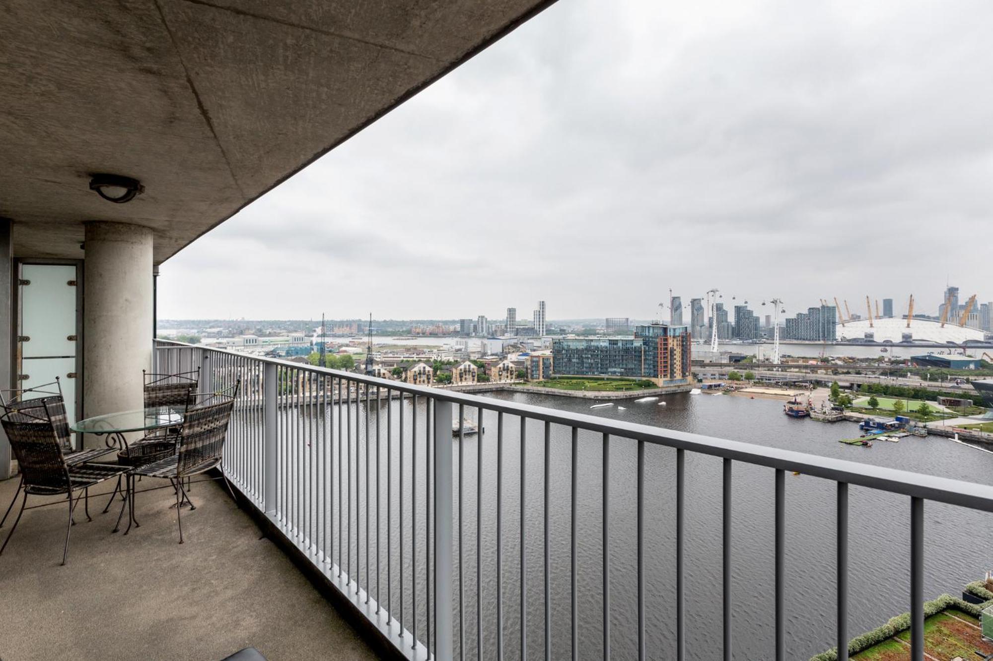 Premium Apartments By Excel London Exteriör bild