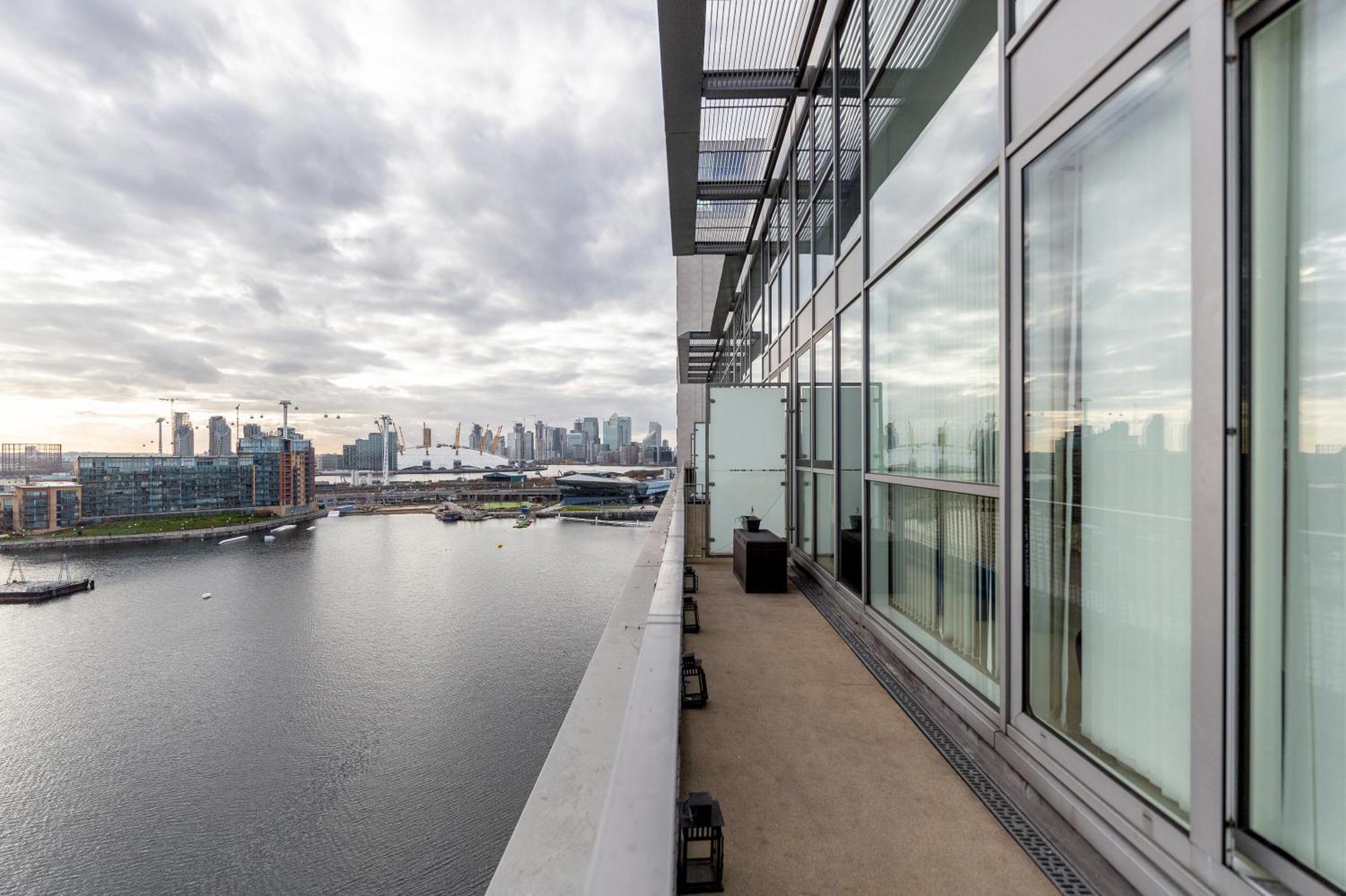 Premium Apartments By Excel London Exteriör bild